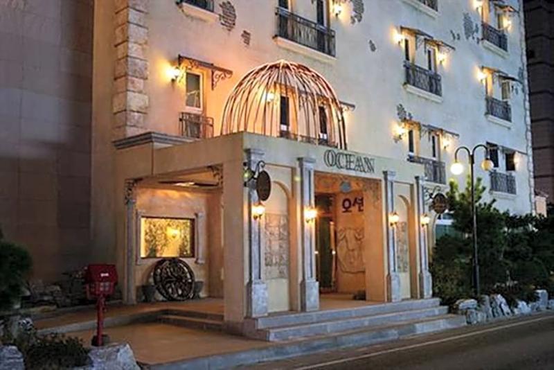 Incheon Airport Oceanside Hotel Exterior photo